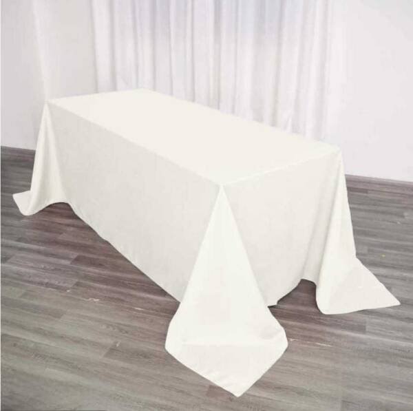 White rectangle tablecloth 6ft (90 X 132)