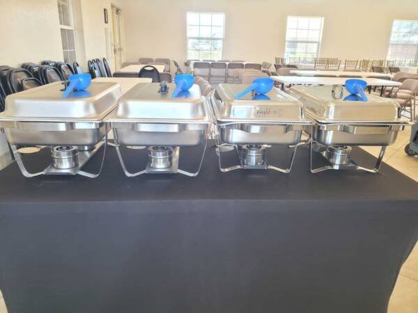 Silver rectangle chafing dish