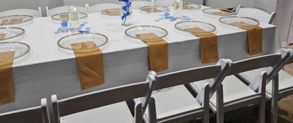 Clear charger plates with gold rim
