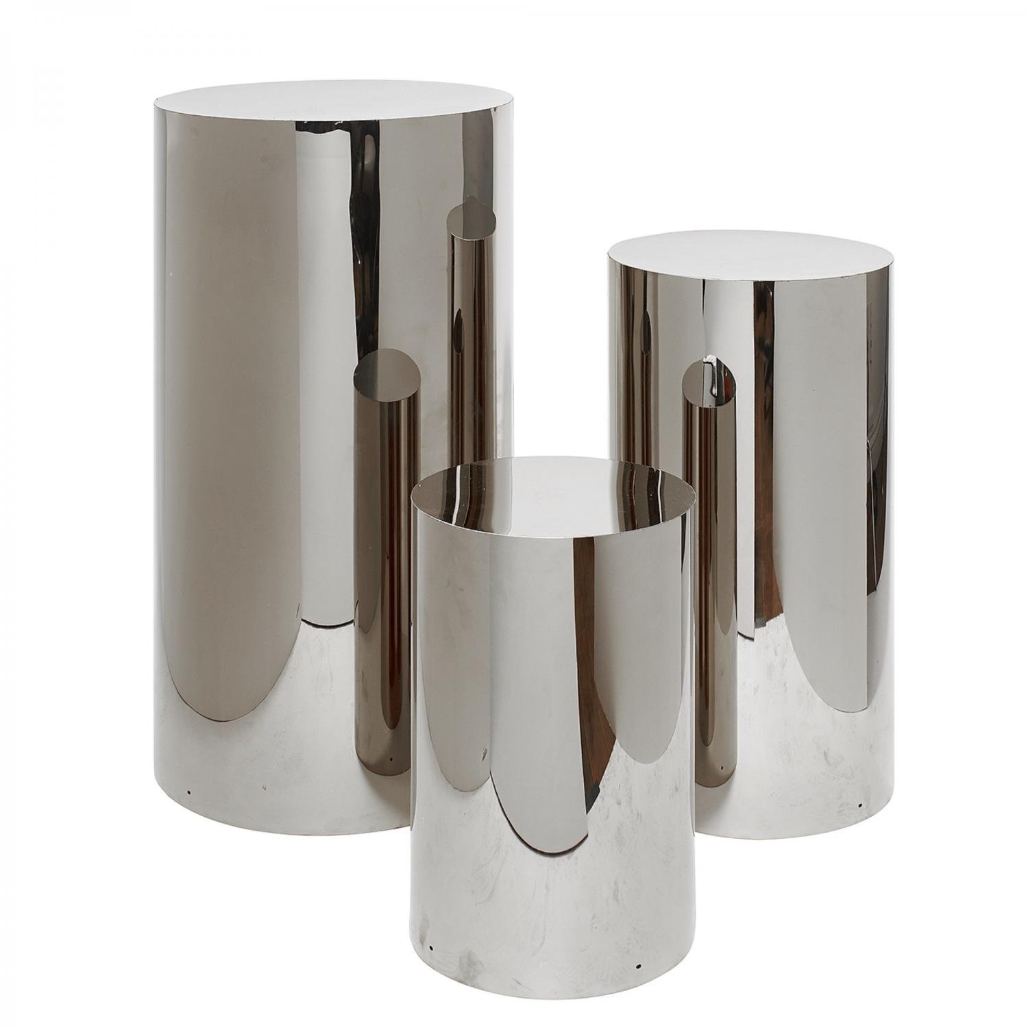 Silver cylinder pedestal carrier