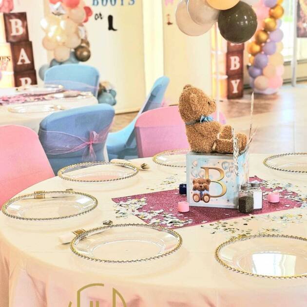 Ivory round tablecloths